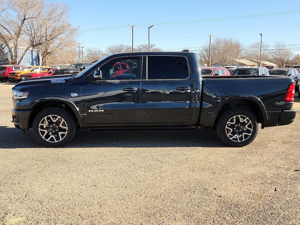 New 2026 Ram 1500 LARAMIE CREW CAB 4X4 5'7 BOX Pickup