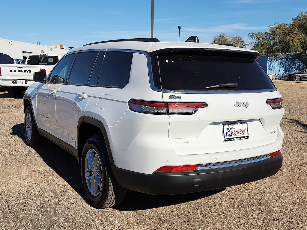 Used 2025 Jeep Grand Cherokee L Laredo 4x4