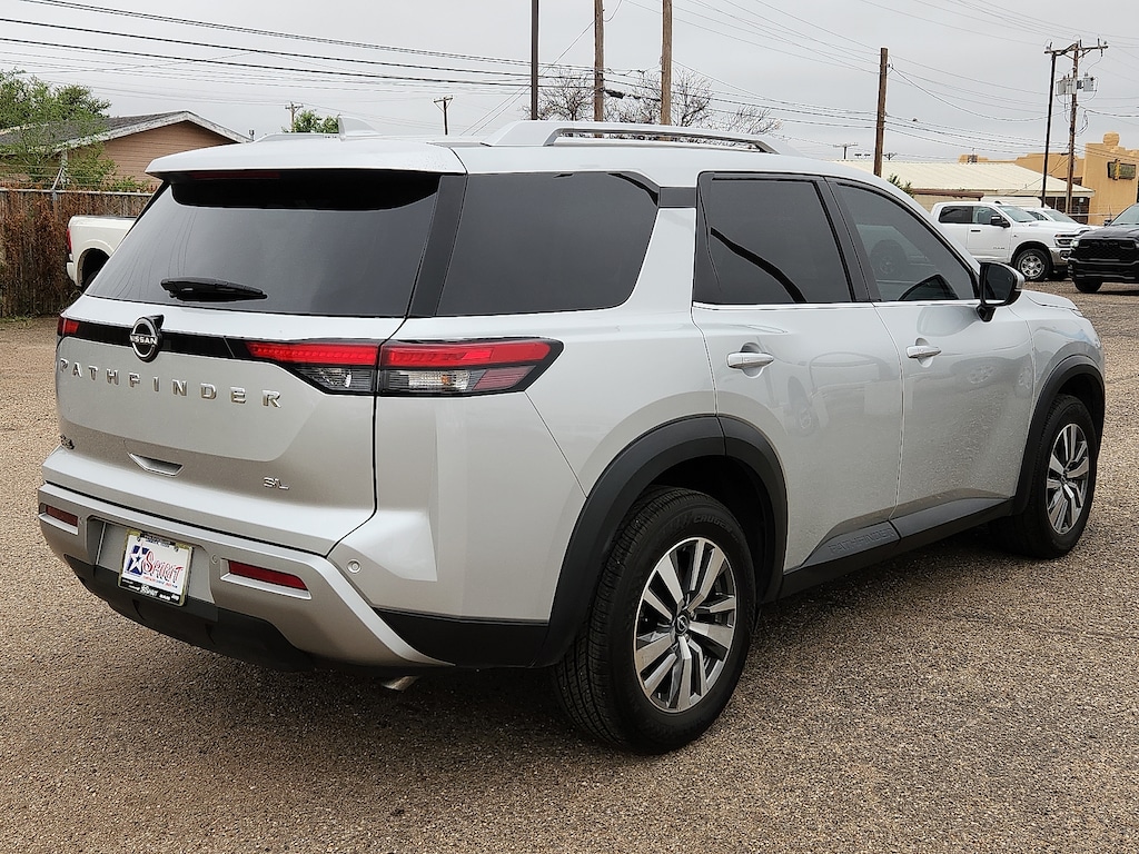 Used 2025 Nissan Pathfinder SL Front-Wheel Drive