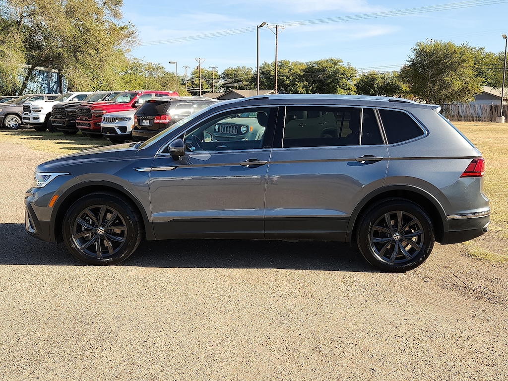 Used 2024 Volkswagen Tiguan 2.0T SE (EOP CW37) Front-Wheel Drive