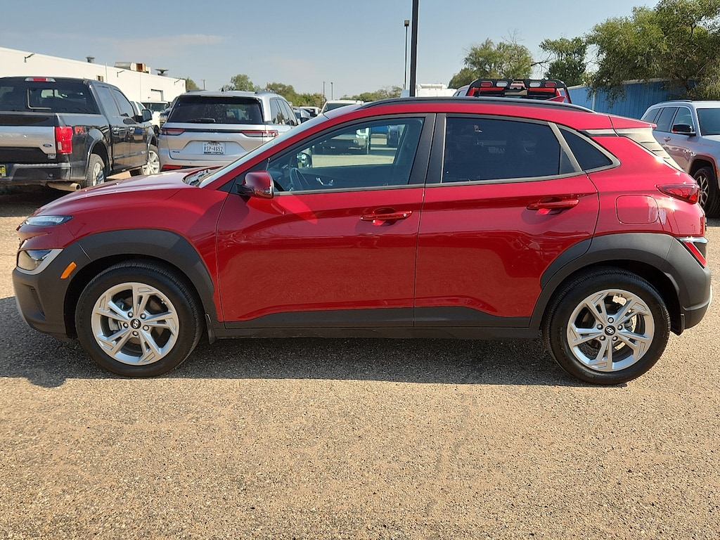 Used 2023 Hyundai Kona SEL (IVT) Front-Wheel Drive