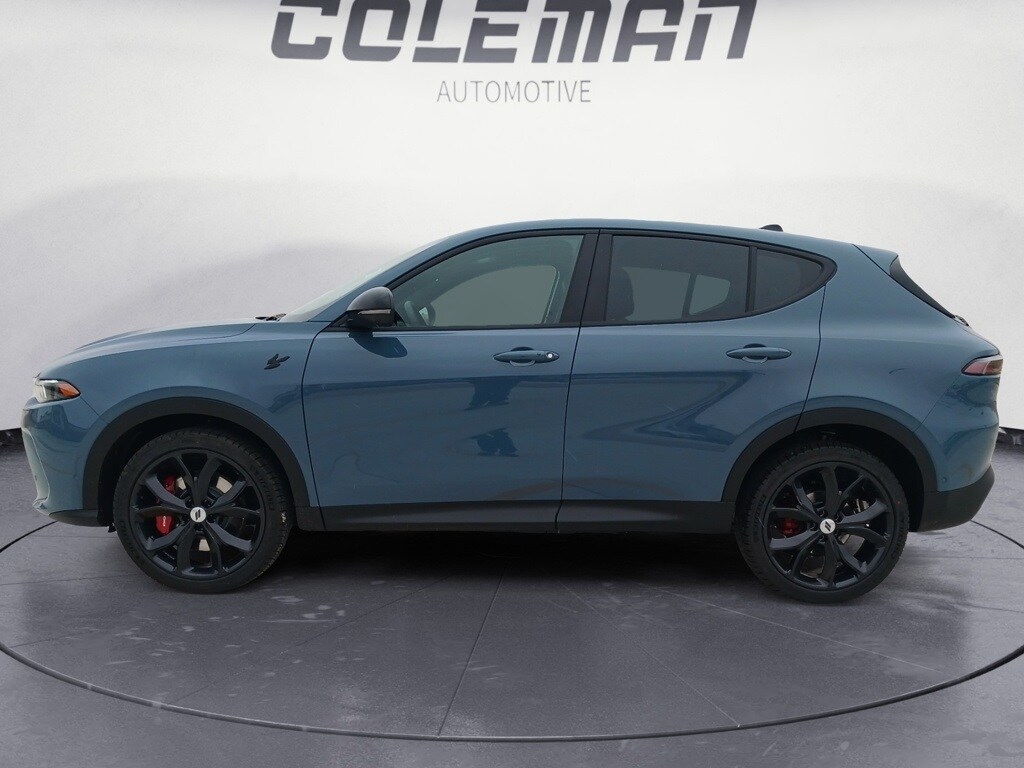 2025 Dodge Hornet GT photo 2