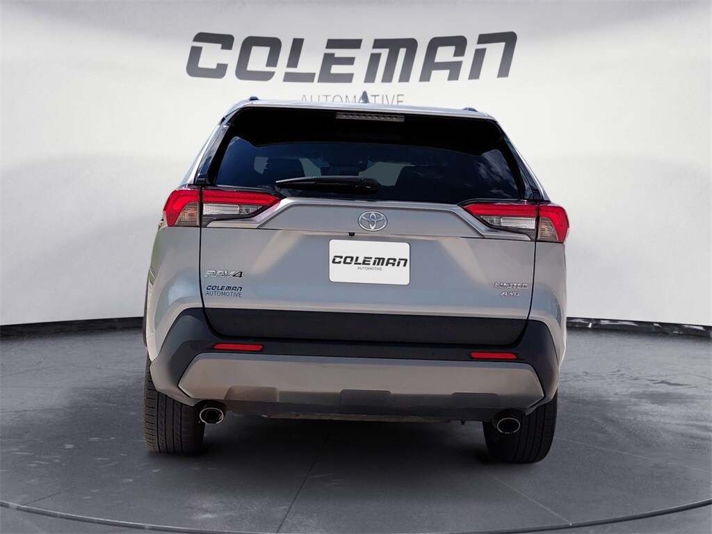 2020 Toyota RAV4 Limited photo 4