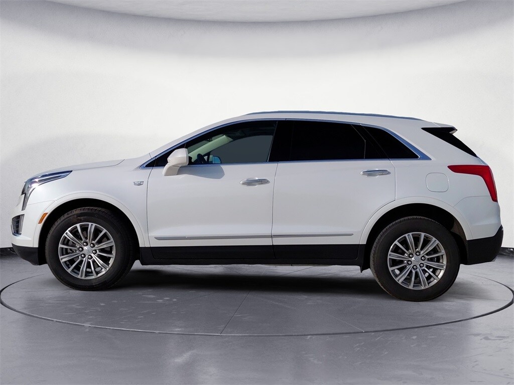 2019 Cadillac XT5 Luxury photo 2