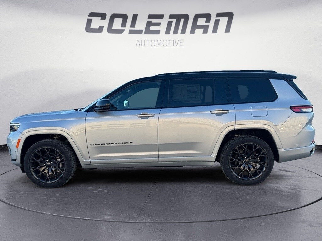 2025 Jeep Grand Cherokee L Summit photo 2