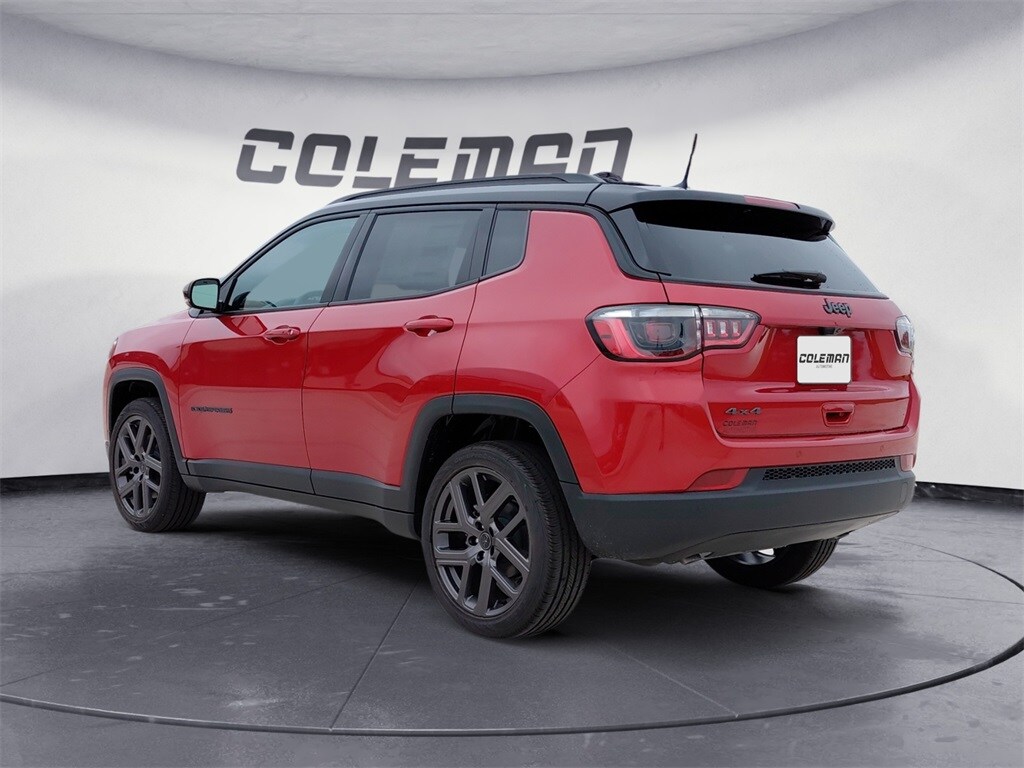 2025 Jeep Compass Limited photo 2