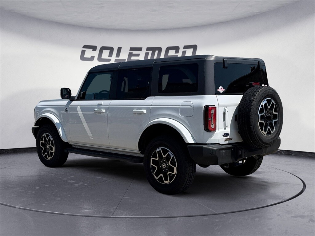 2023 Ford Bronco Outer Banks photo 3