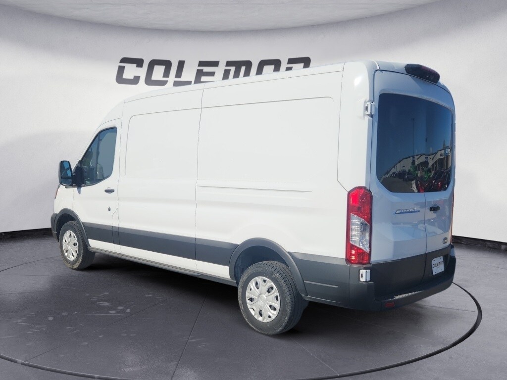 2023 Ford Transit photo 3