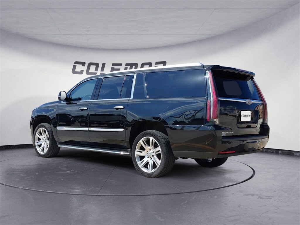 2020 Cadillac Escalade ESV Premium Luxury photo 2