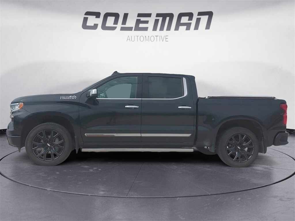 2022 Chevrolet Silverado 1500 High Country photo 2