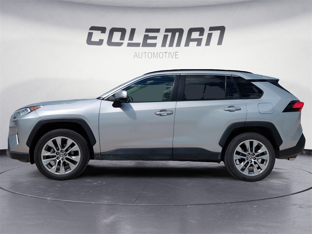 2020 Toyota RAV4 Limited photo 2