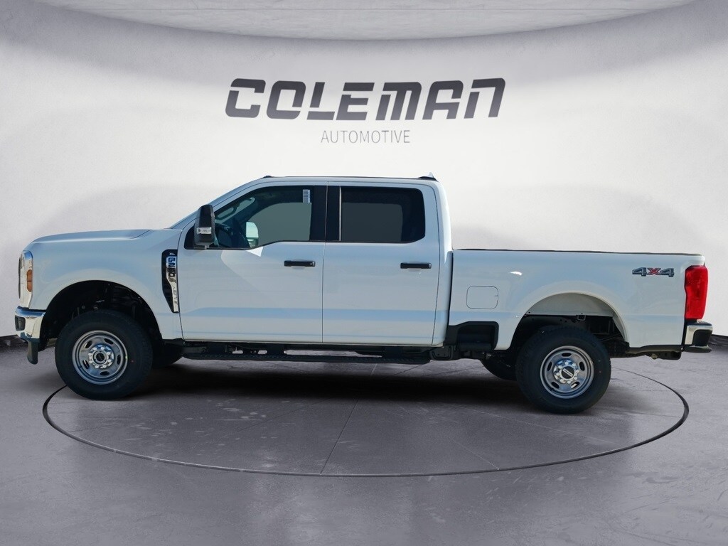 2025 Ford F-250 photo 2