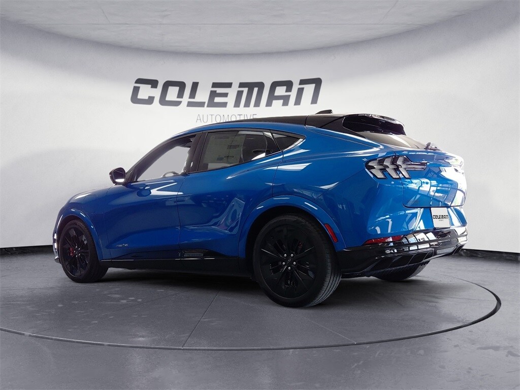 2025 Ford Mustang Mach-E GT photo 3