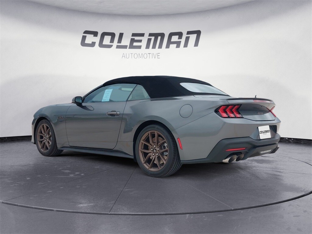 2025 Ford Mustang GT Premium Convertible photo 3