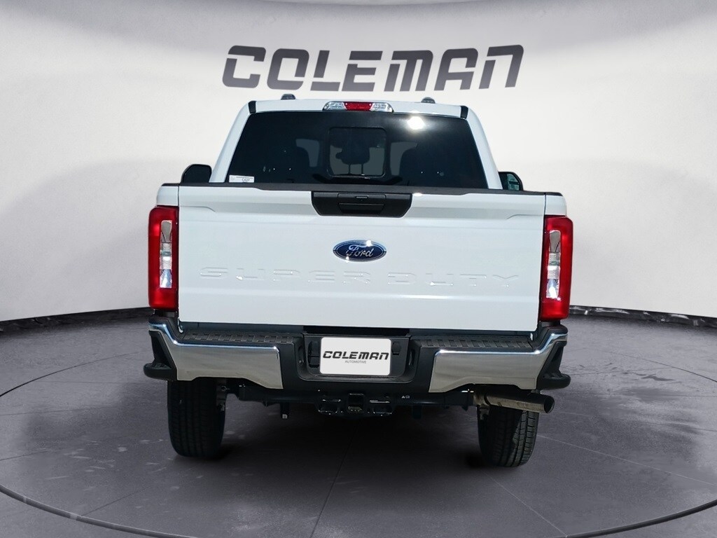 2025 Ford F-250 photo 4