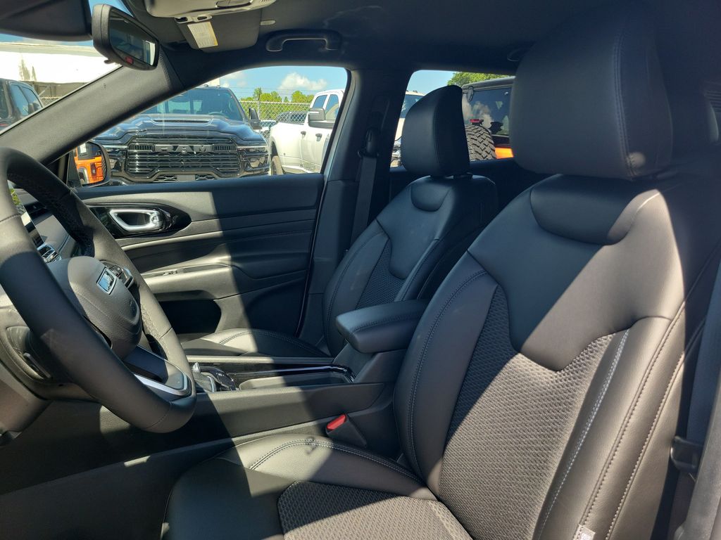 2026 Jeep Compass Latitude - photo 22