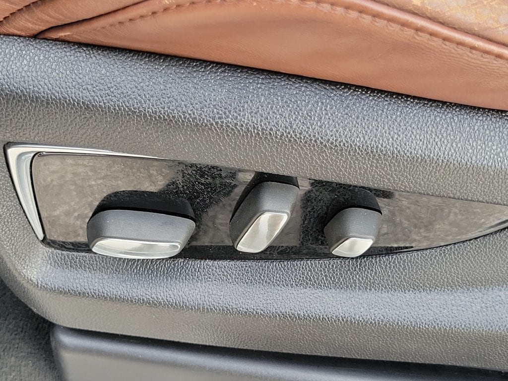 2016 Cadillac Escalade Premium - photo 21