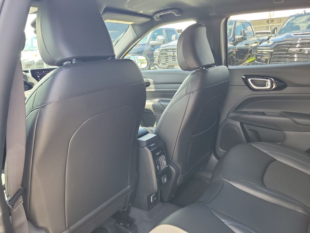 2026 Jeep Compass Latitude - photo 13