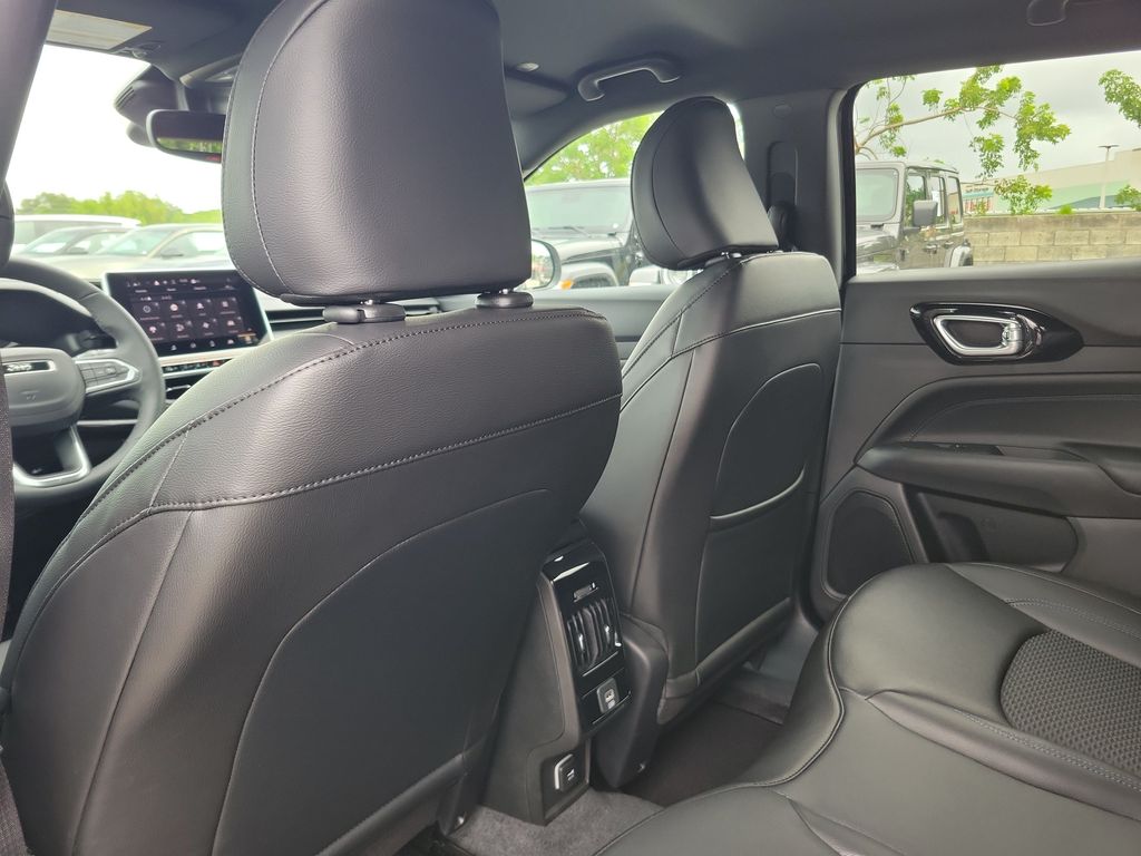 2026 Jeep Compass Latitude - photo 12