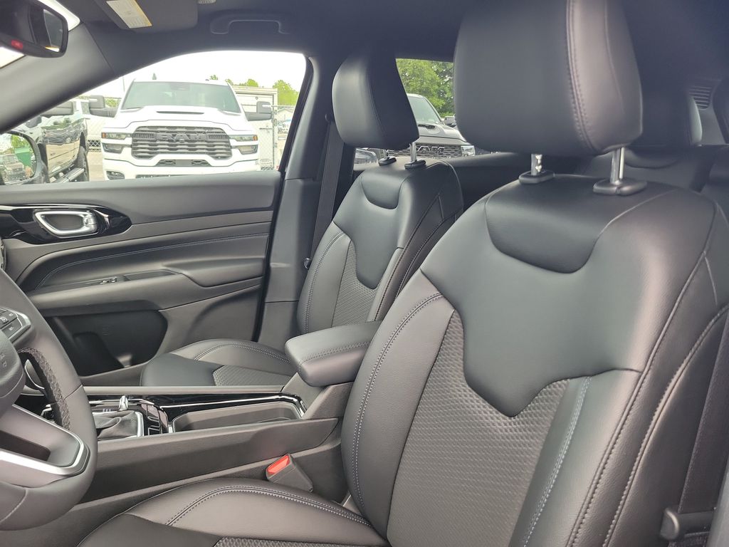 2026 Jeep Compass Latitude - photo 19