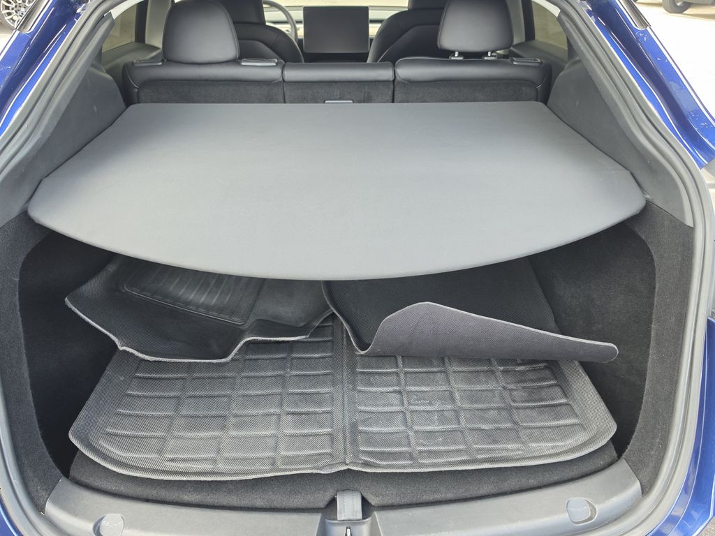 2023 Tesla Model Y Long Range - photo 9