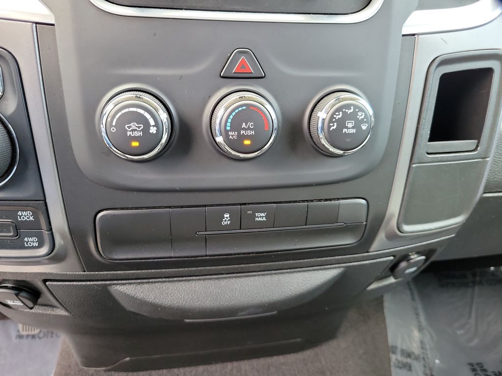 2024 Ram 1500 Classic SLT - photo 29