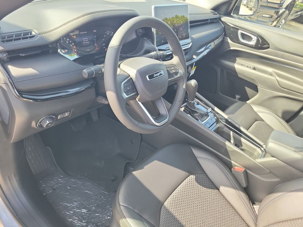 2026 Jeep Compass Latitude - photo 19