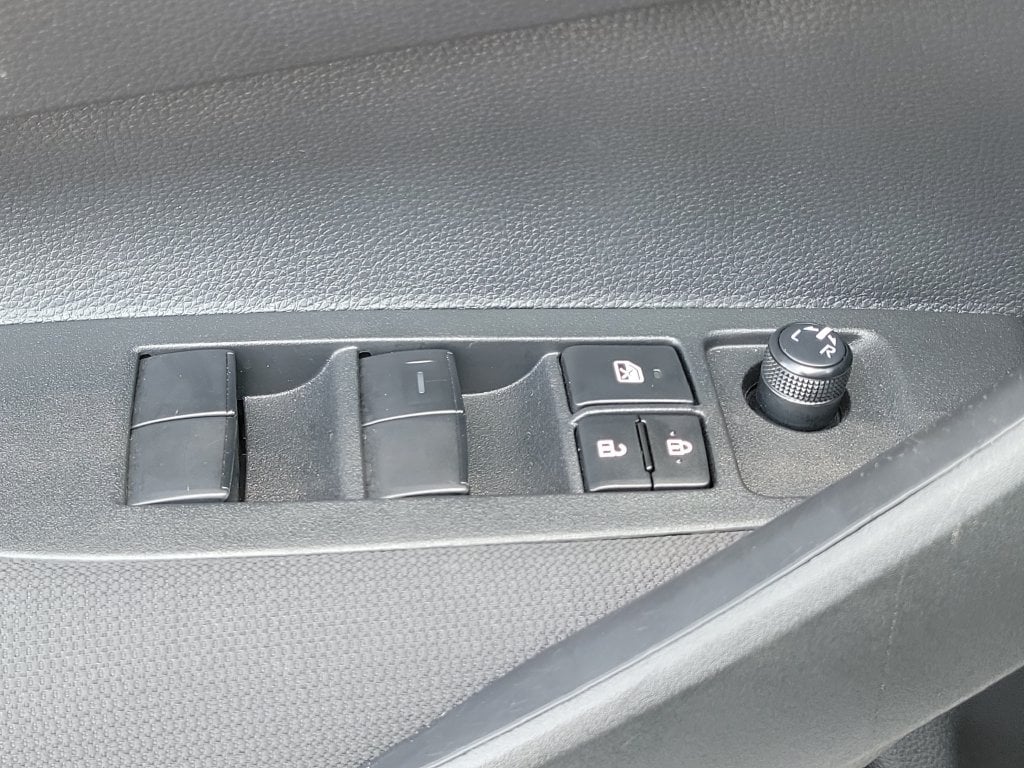 2026 Toyota Corolla SE - photo 29