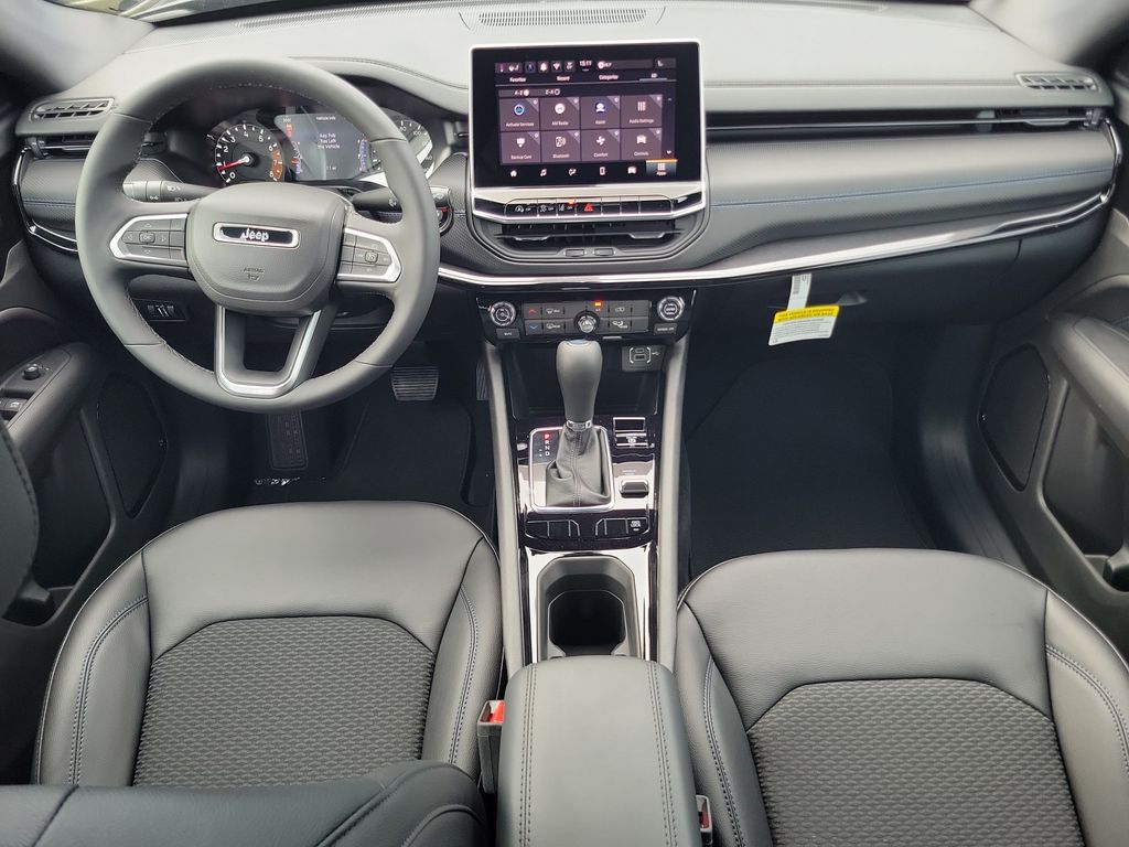 2026 Jeep Compass Latitude - photo 13