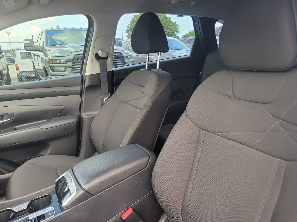 2025 Hyundai Tucson SE - photo 17