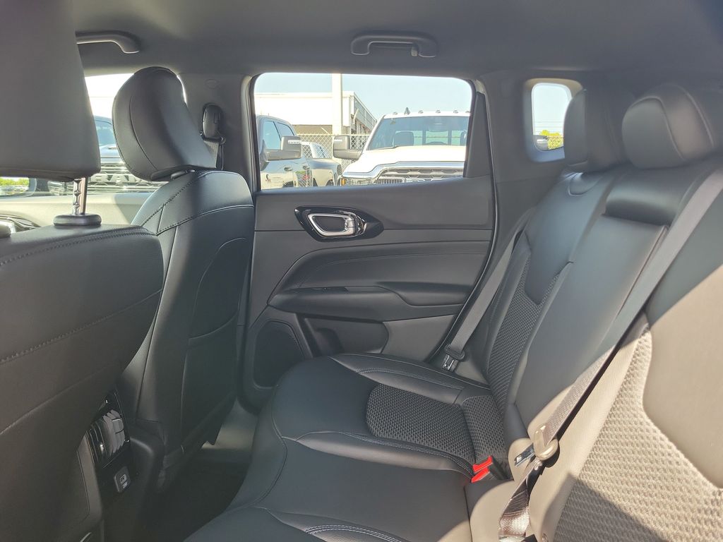 2026 Jeep Compass Latitude - photo 12