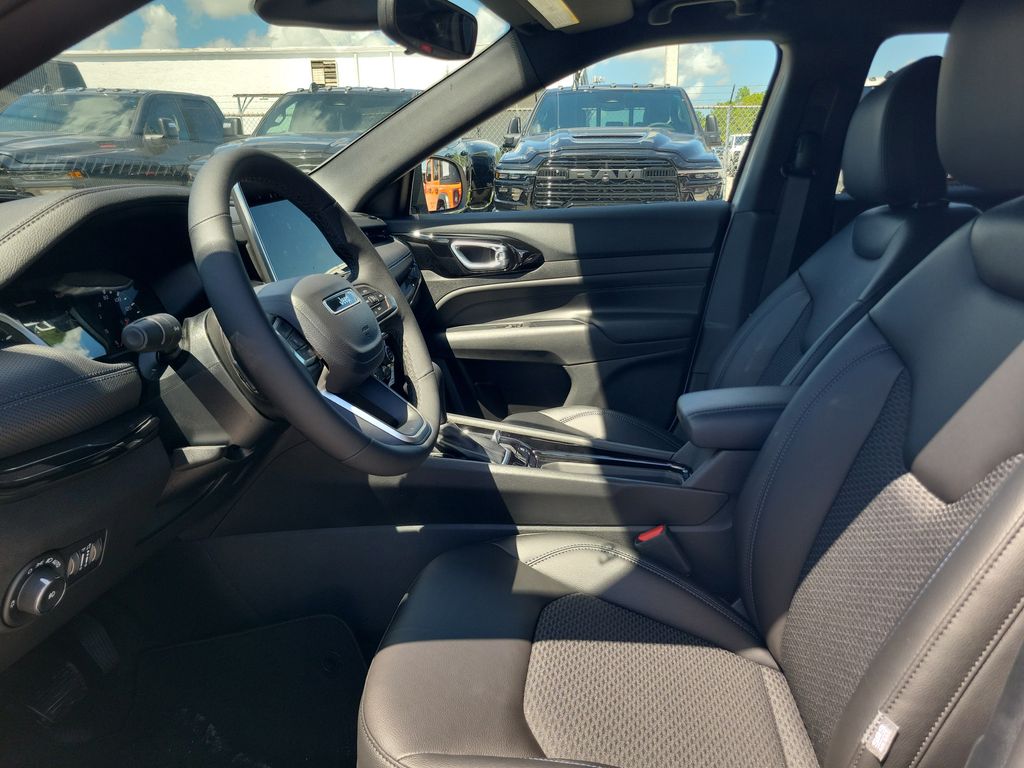 2026 Jeep Compass Latitude - photo 21