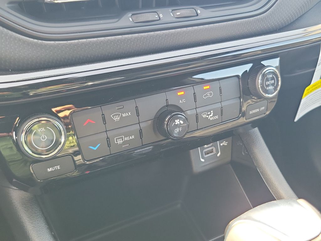 2026 Jeep Compass Latitude - photo 27