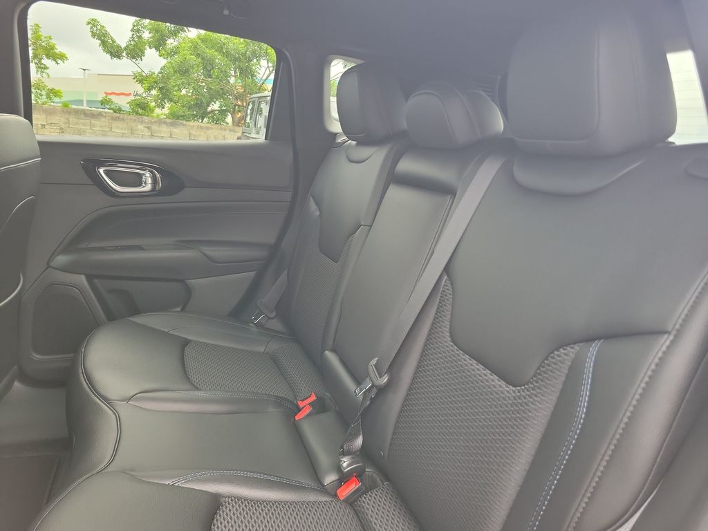 2026 Jeep Compass Latitude - photo 10