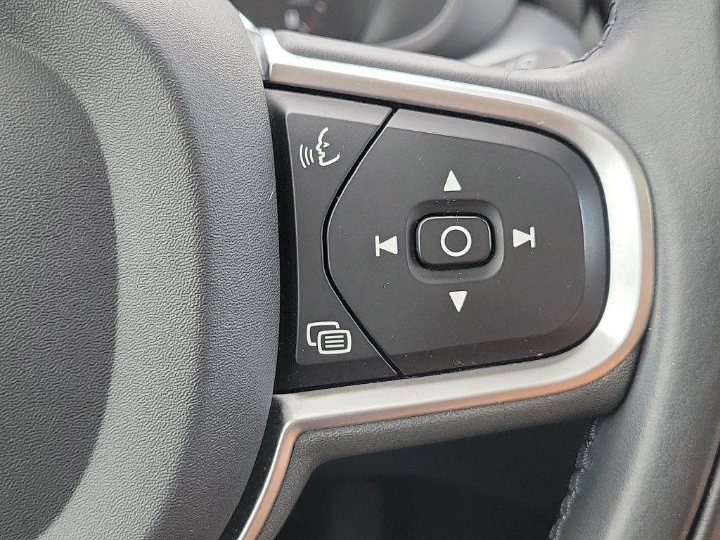 2019 Volvo XC60 T6 Momentum - photo 24