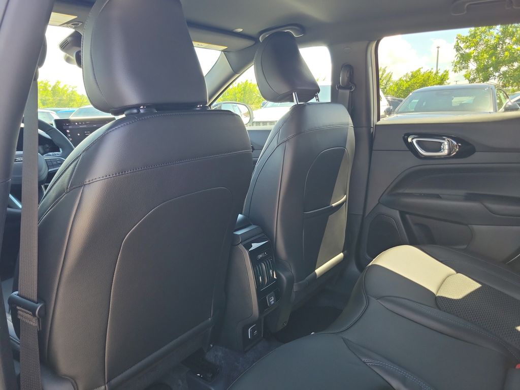 2026 Jeep Compass Latitude - photo 14