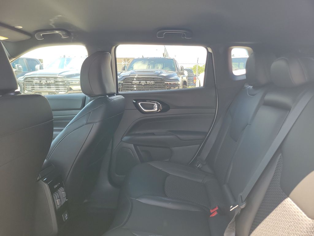 2026 Jeep Compass Latitude - photo 13