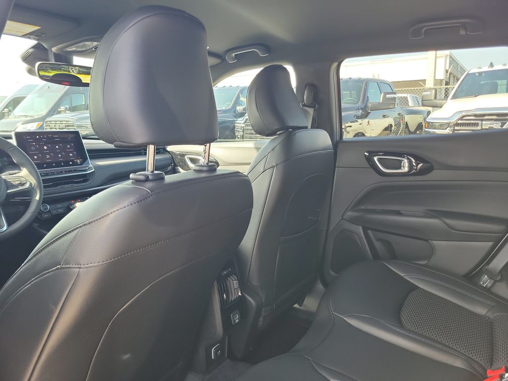 2026 Jeep Compass Latitude - photo 13