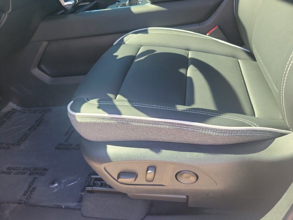 2026 GMC Sierra EV Elevation - photo 19