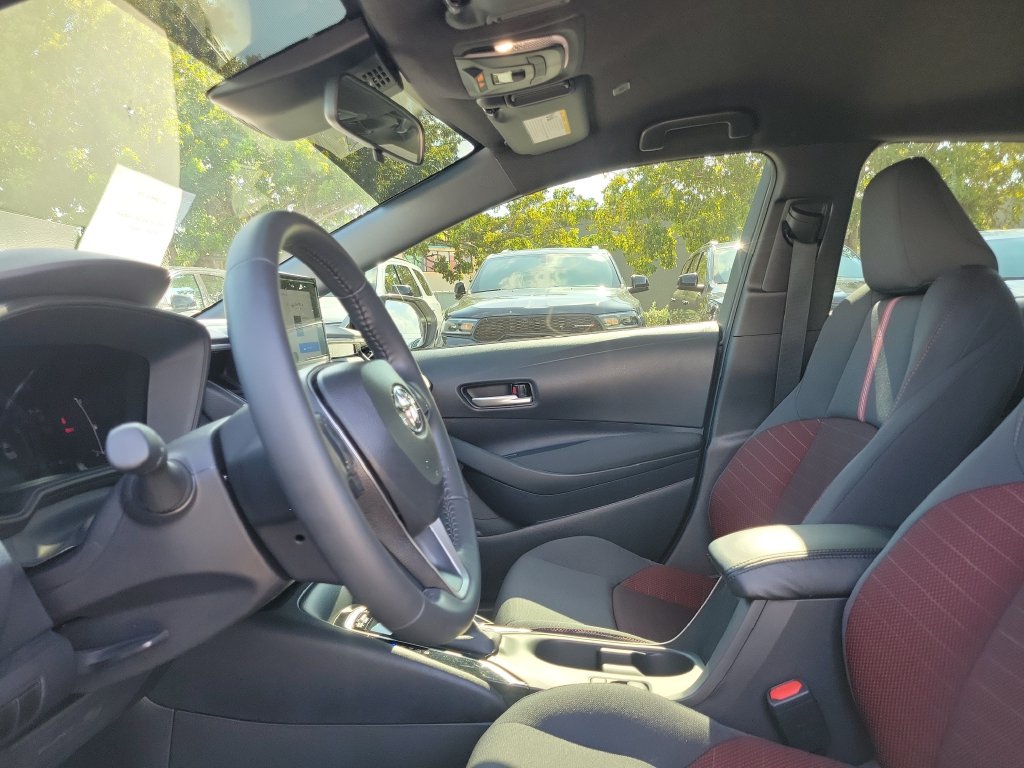 2026 Toyota Corolla SE - photo 16