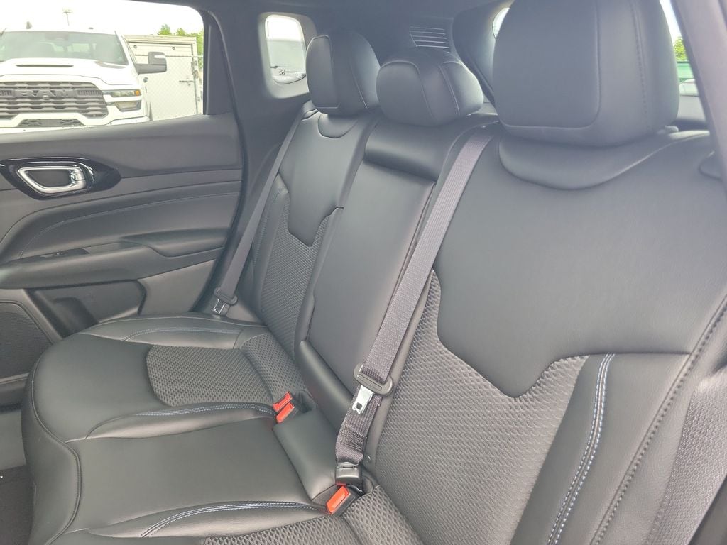 2026 Jeep Compass Latitude - photo 10