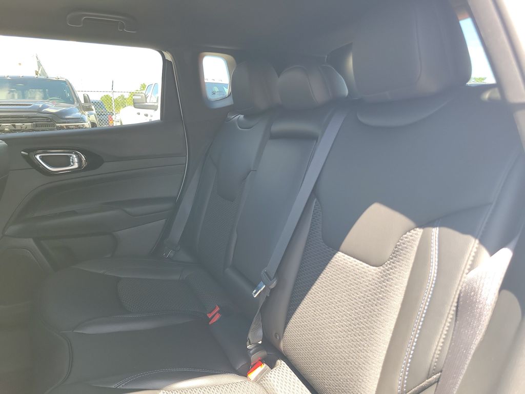 2026 Jeep Compass Latitude - photo 12