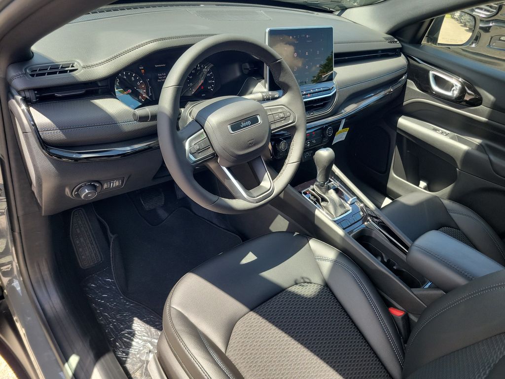 2026 Jeep Compass Latitude - photo 19