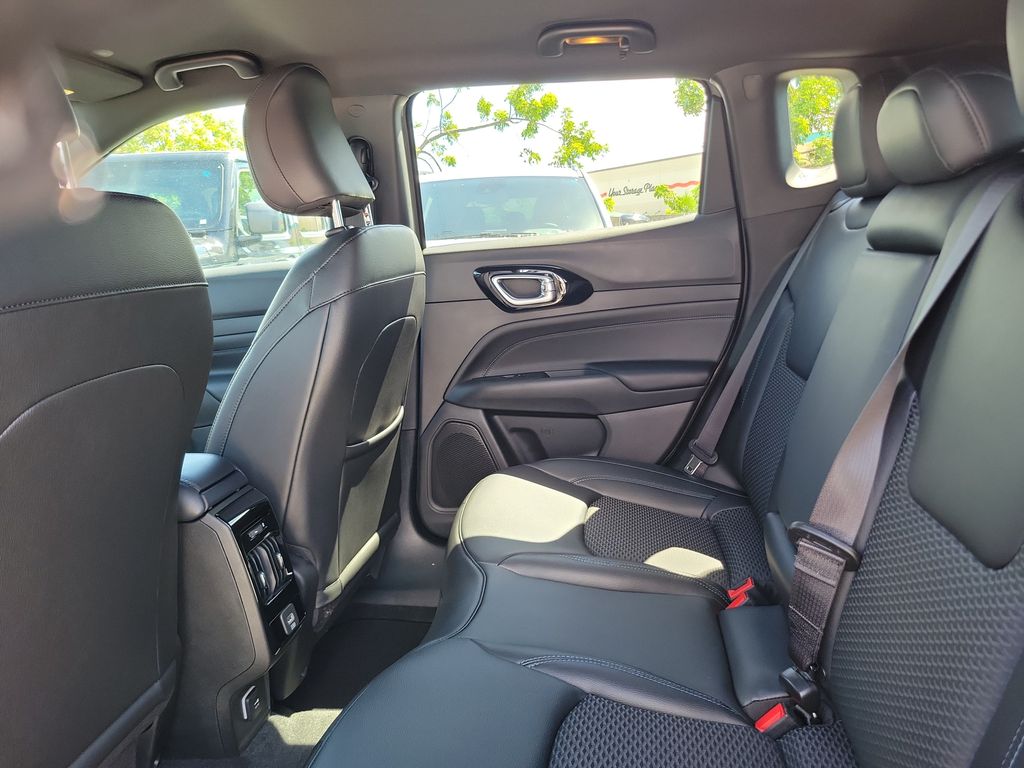 2026 Jeep Compass Latitude - photo 13