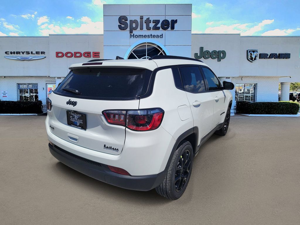2026 Jeep Compass Latitude - photo 3