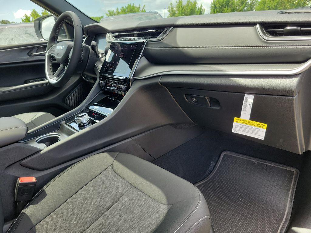 2026 Jeep Grand Cherokee L Laredo - photo 11