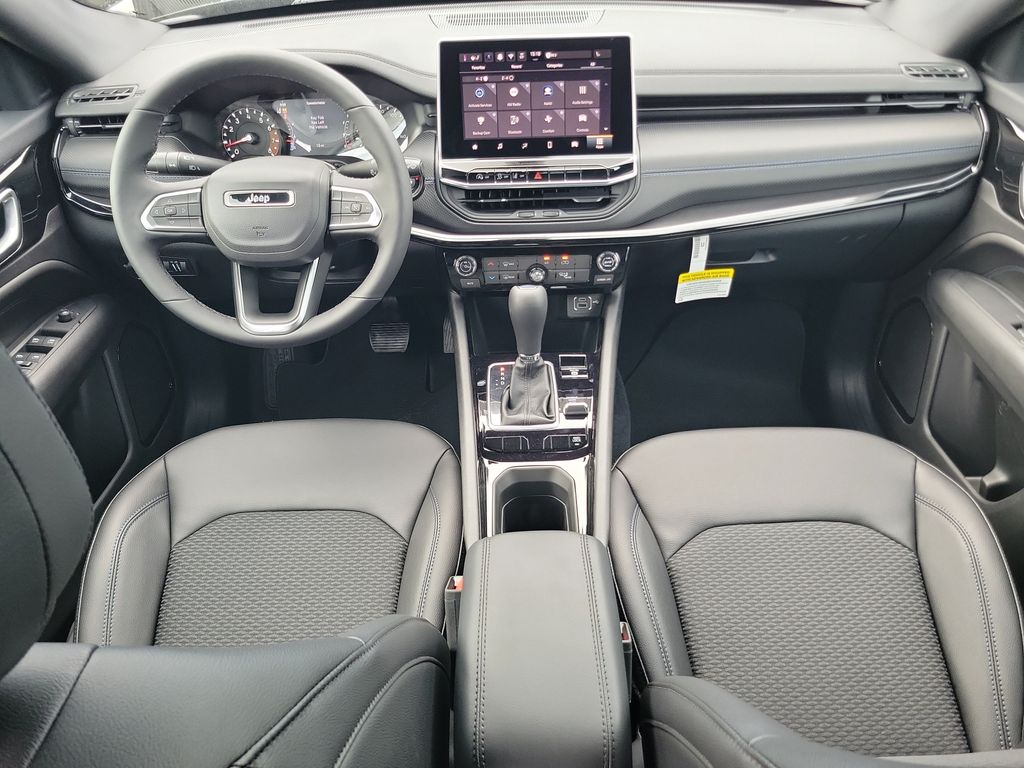2026 Jeep Compass Latitude - photo 13