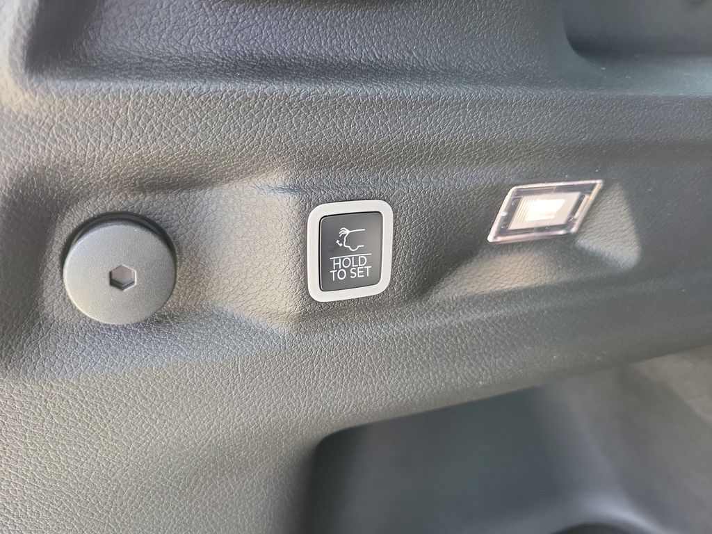 2026 Jeep Grand Cherokee L Laredo - photo 9