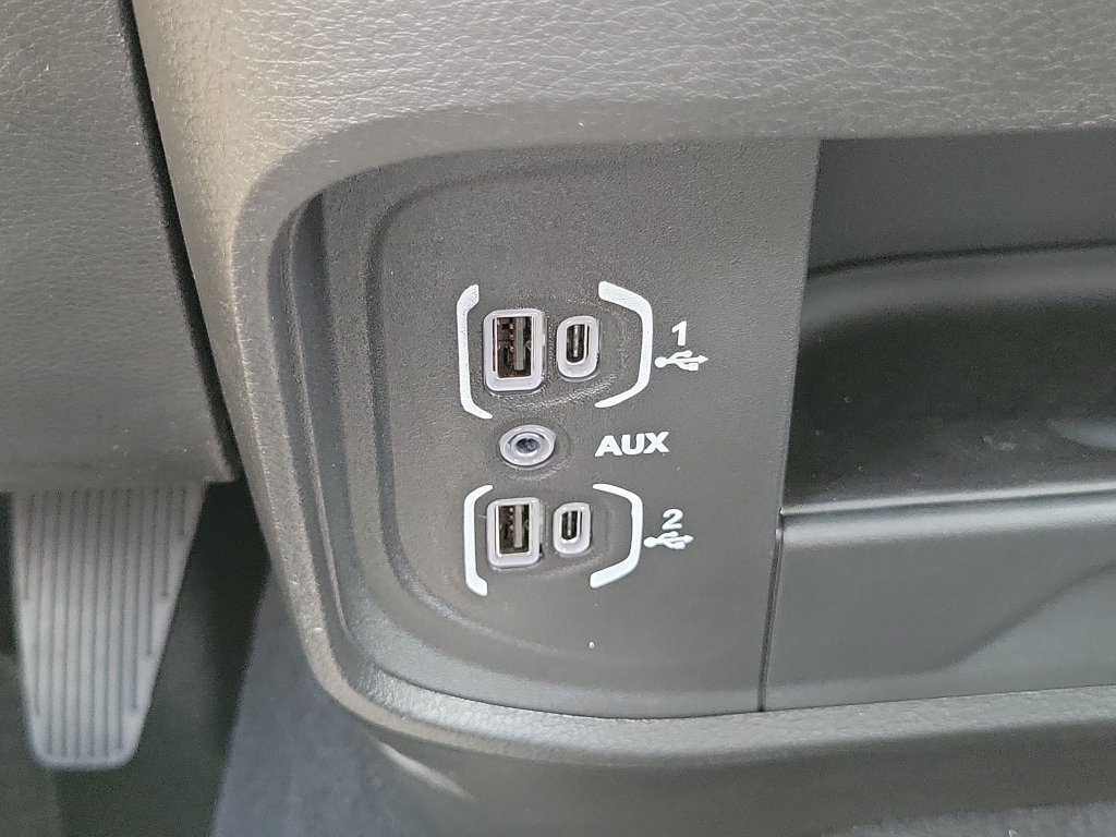 2027 Ram 2500 Black Express - photo 1