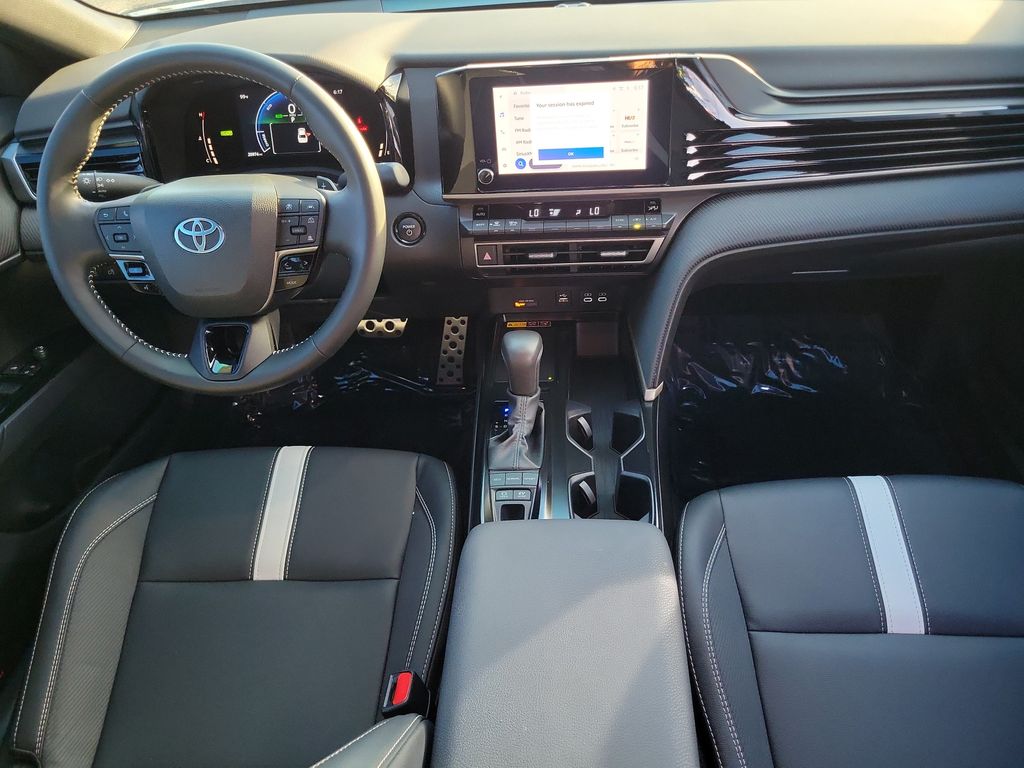 2025 Toyota Camry SE - photo 14